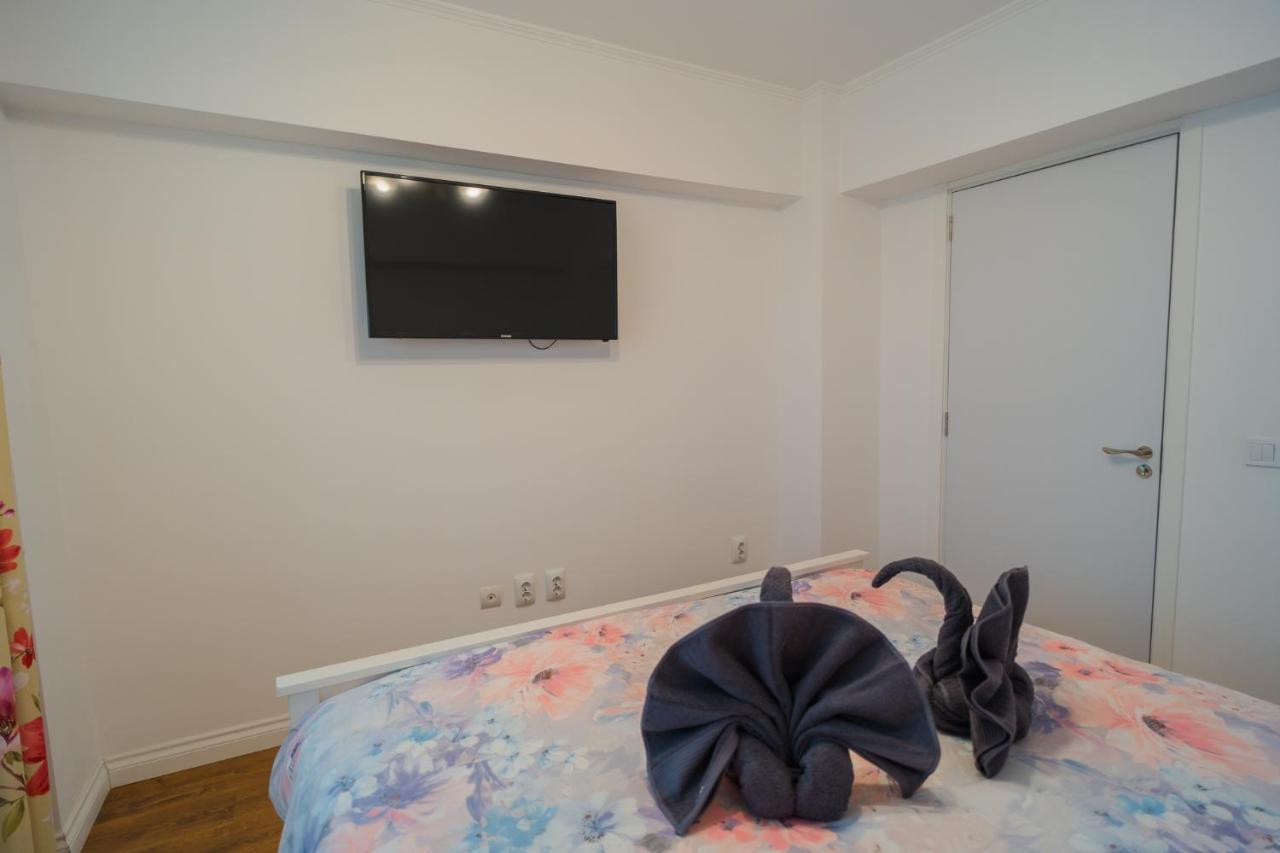 Cozy & Spacious 2Br Apartment With Netflix Bucharest Exterior photo